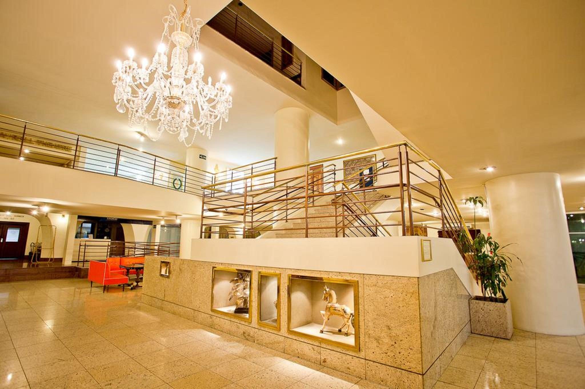 Dayrell Hotel E Centro De Convencoes ベロ・オリゾンテ エクステリア 写真