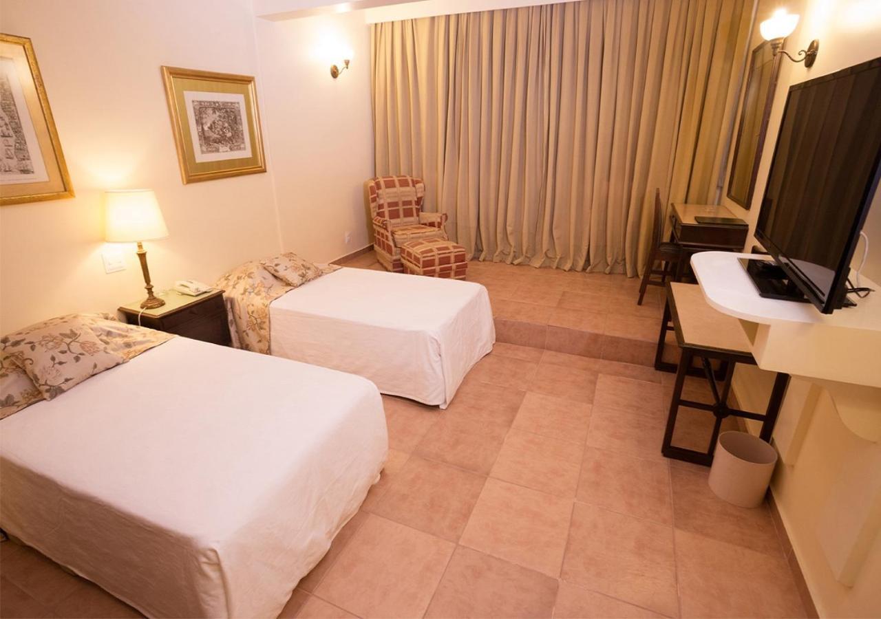 Dayrell Hotel E Centro De Convencoes ベロ・オリゾンテ エクステリア 写真
